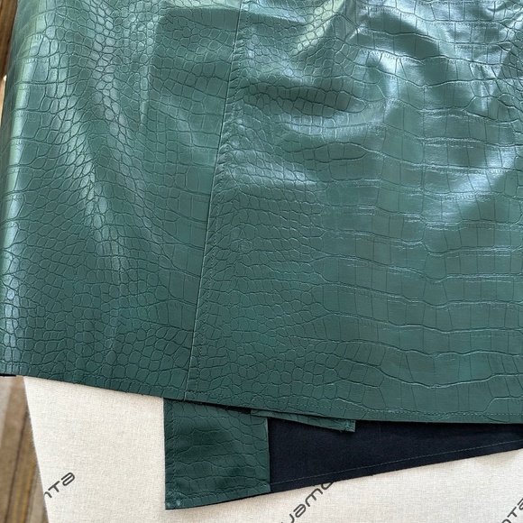 Mijeong Park - Deep Green Crocodile Embossed Faux Leather Skirt - Size L - Picture 10 of 16